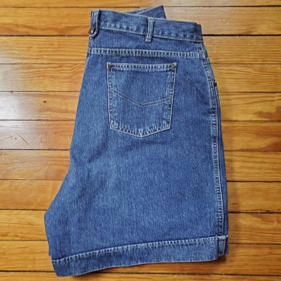 St. John's Bay Medium Wash Cuffed Denim Shorts Sz 16 - Picture 4 of 7